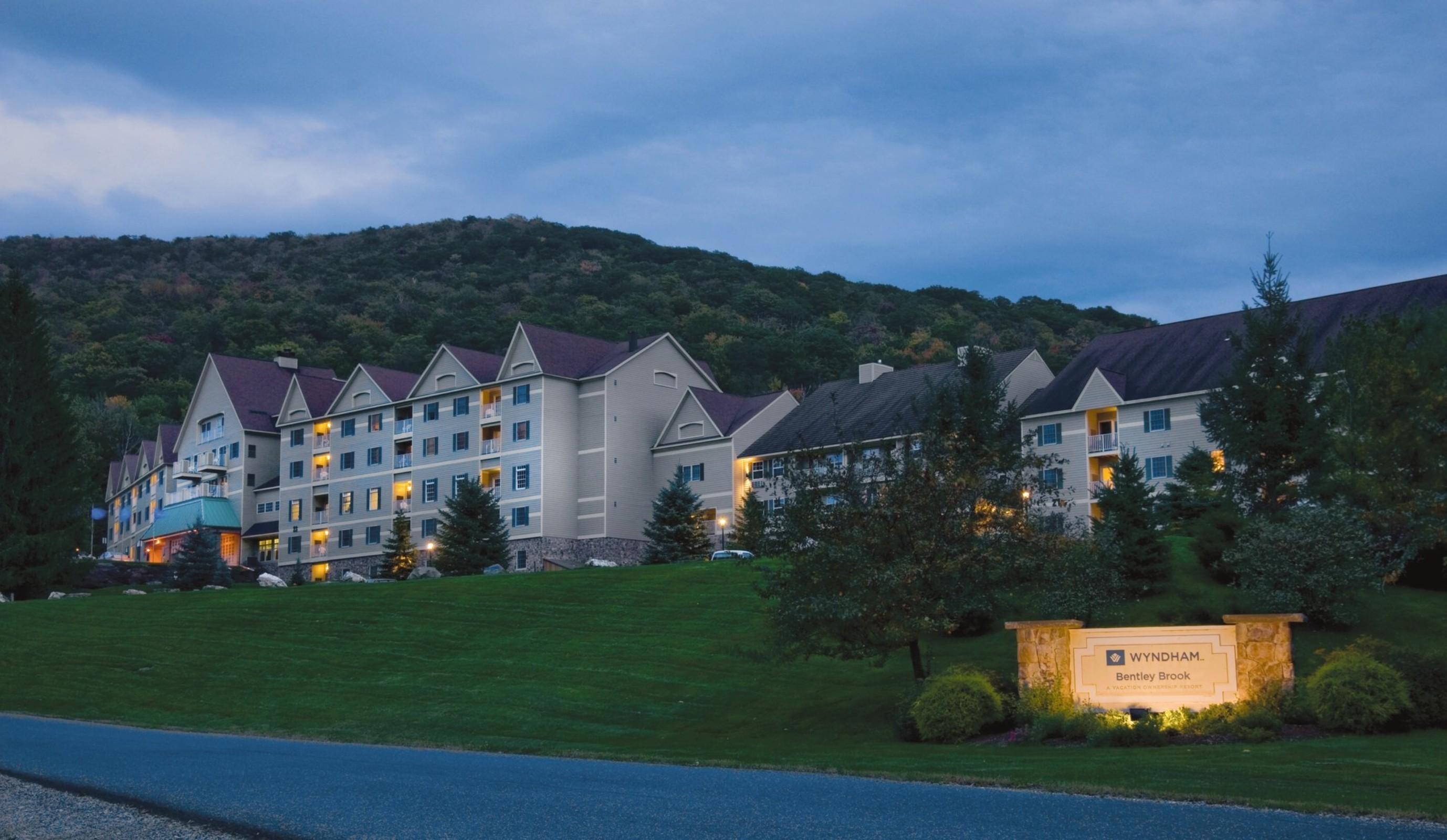 Club Wyndham Bentley Brook Hotel Hancock Bagian luar foto