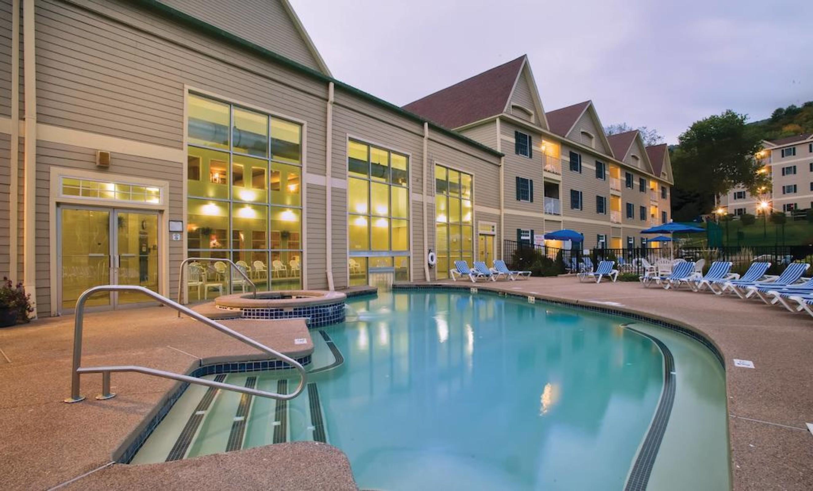 Club Wyndham Bentley Brook Hotel Hancock Bagian luar foto
